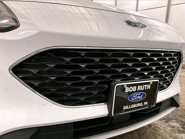 2021 Ford Escape Hybrid SE White at Carlisle Cadillac Buick GMC