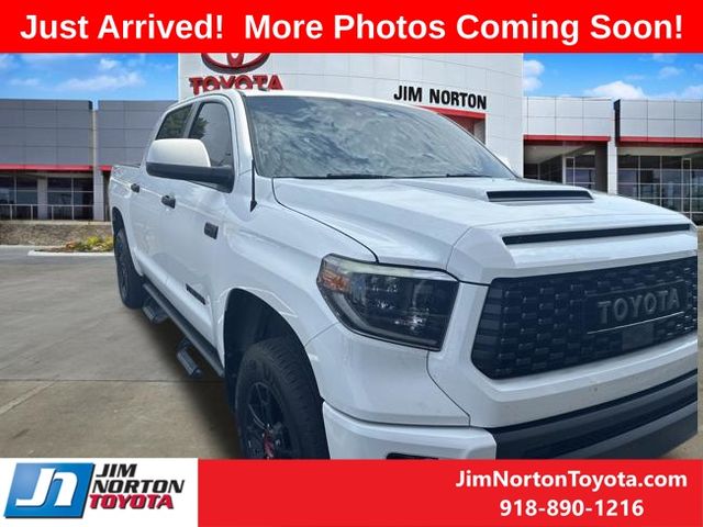 Super White 2019 Toyota Tundra Pickup Truck Four-Wheel Drive 6-Speed Automatic