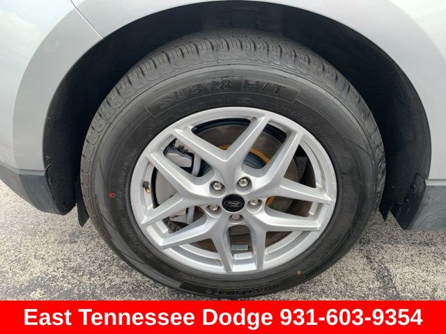 2023 Ford Edge SEL photo