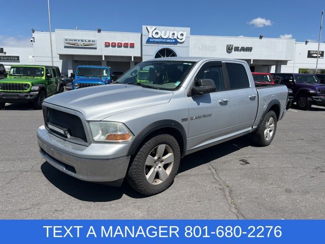 Bright Silver Metallic Clearcoat 2011 RAM 1500 Pickup Truck Four-Wheel Drive 5-Speed Automatic