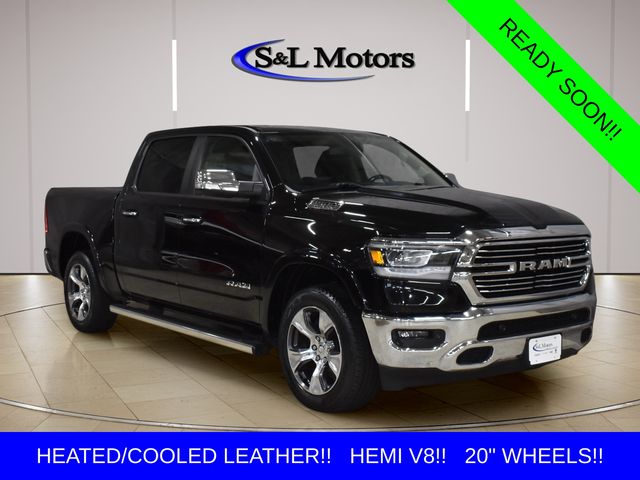 Diamond Black Crystal Pearlcoat 2019 RAM 1500 Pickup Truck Four-Wheel Drive 8-Speed Automatic