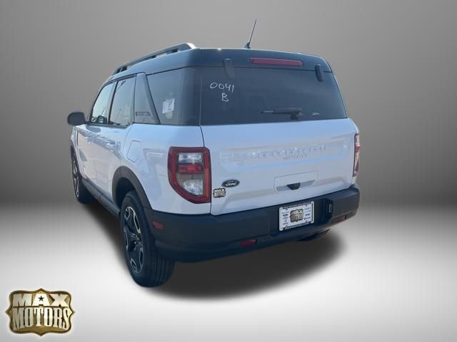 2024 Ford Bronco Sport Outer Banks 8