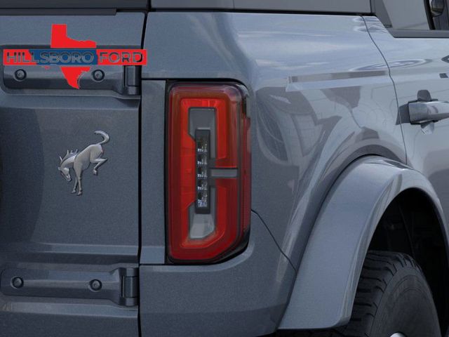 2024 Ford Bronco Outer Banks 23