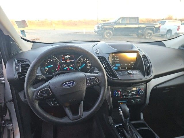 2019 Ford Escape SE 18