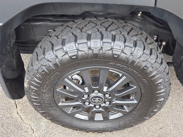 Used 2025  Toyota 1958 image 14