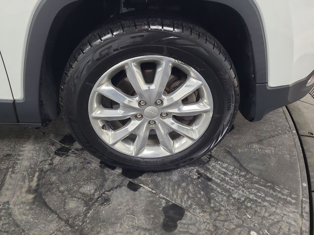 2017 – Jeep – Cherokee