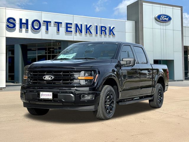 New 2026 Black Ford XLT image 3