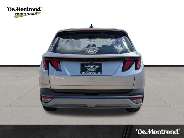 2026 Hyundai Tucson SE Silver at DeMontrond Gulf Freeway