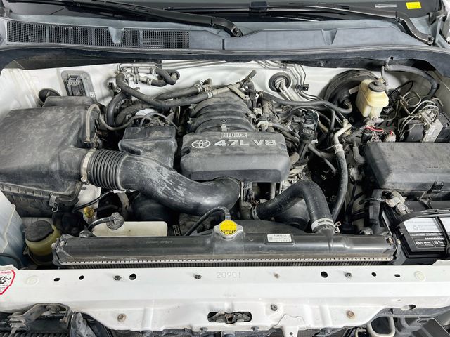 Used 2007 White Toyota SR5 image 23