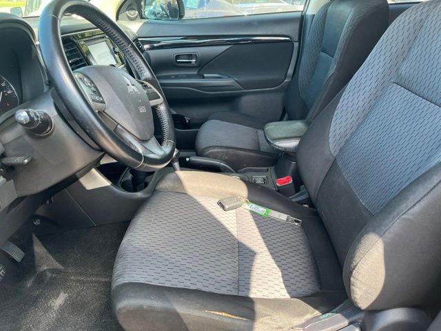 MitsubishiOutlander14