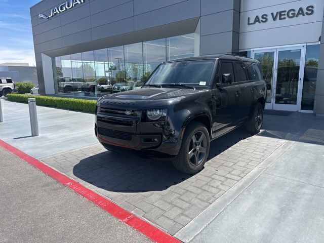 2024 Land Rover Defender 130 P400 X-Dynamic SE AWD
