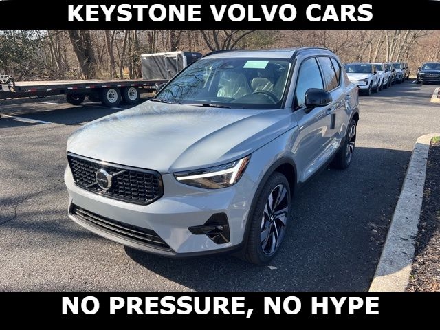 2026 Volvo XC40 B5 Ultra AWD