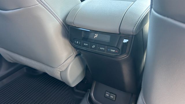 New 2026 Toyota Highlander SUV
