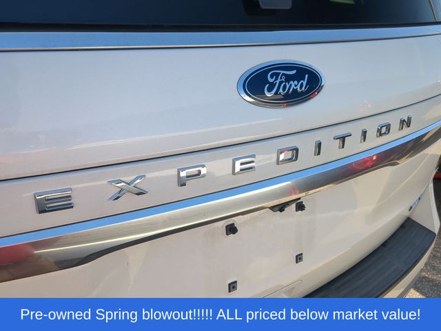 Used 2023 White Metallic Ford Platinum image 11
