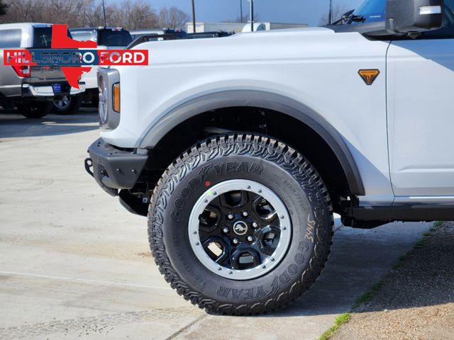 2024 Oxford White Ford Bronco Badlands 4X4 SUV