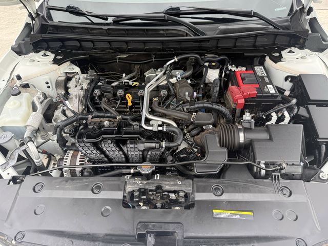 2023 Nissan Altima 2.5 SR White at Central Houston Nissan