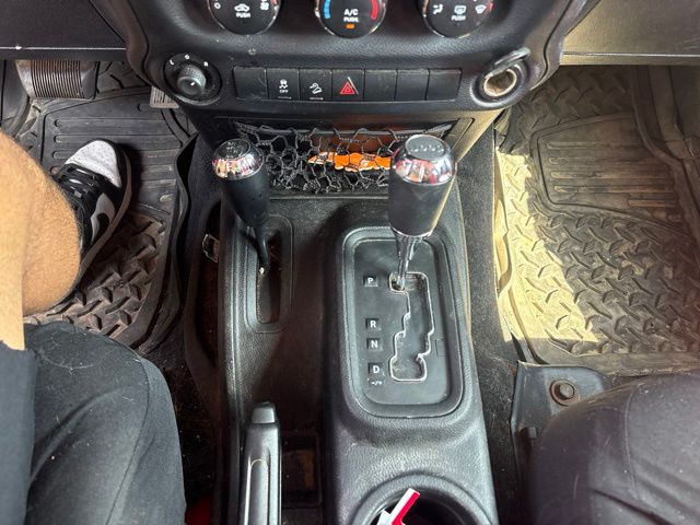 2013 Rock Lobster Clearcoat Jeep Wrangler Unlimited Sport 4X4 SUV