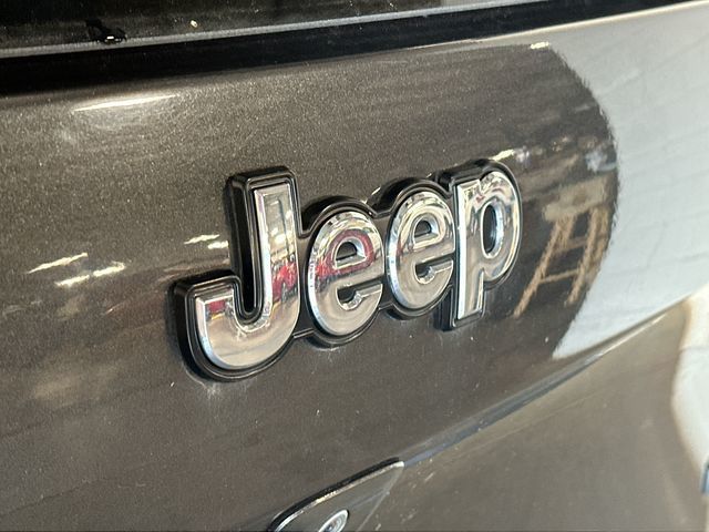 2016 Jeep Cherokee Latitude Gray at Subaru and VW of Moon Township