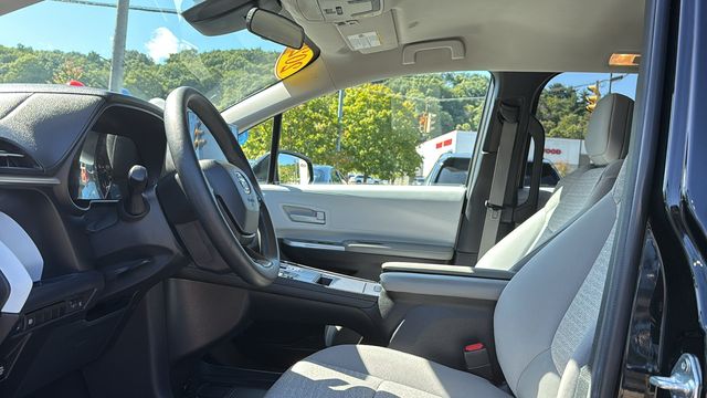 Used 2025 Toyota Sienna Van