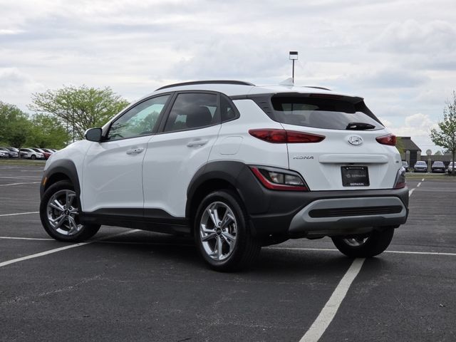 Used 2023 White Hyundai SEL image 19