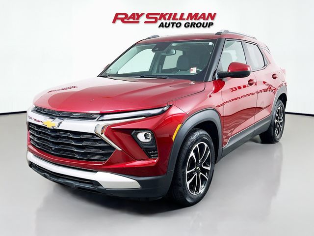 Used 2024 Red Chevrolet LT image 3