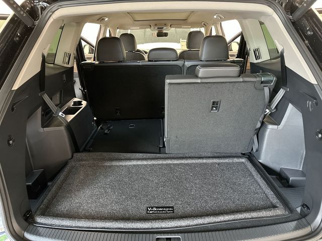2026 Volkswagen Atlas 2.0T SE w/Technology Black at Sutliff Volkswagen