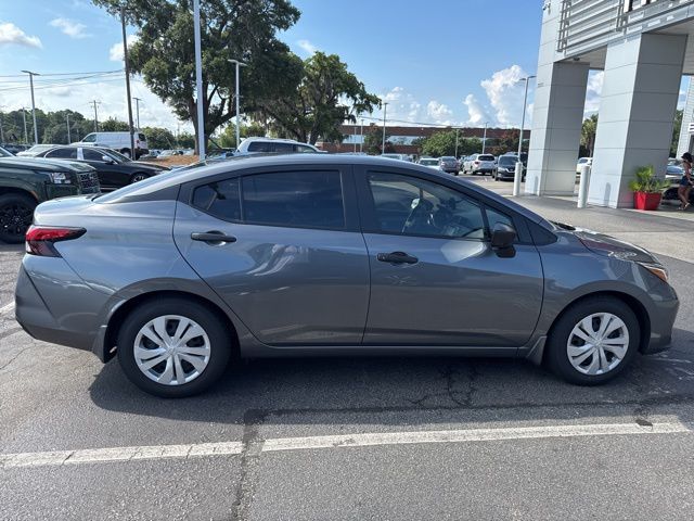 2023 Gun Metallic Nissan Versa 1.6 S FWD Sedan