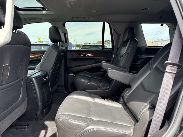 2017 Cadillac Escalade Luxury - Photo 15