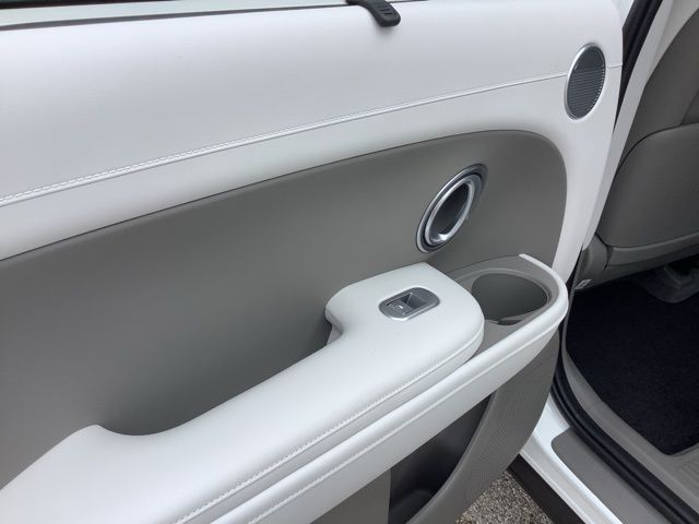 New 2026 White Pearl Hyundai SEL image 16