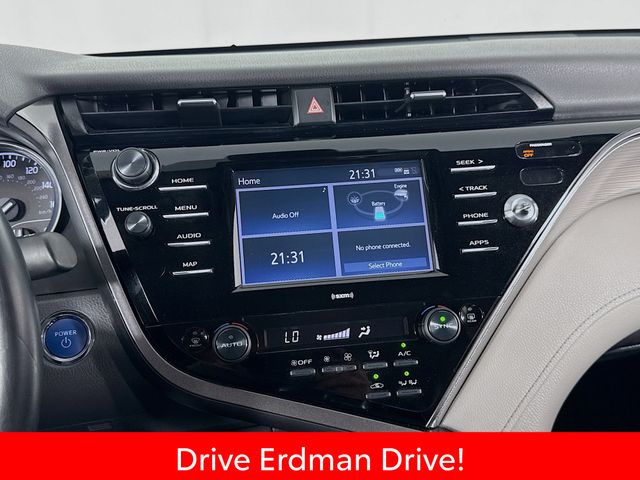 Used 2020 Toyota Camry Hybrid Sedan