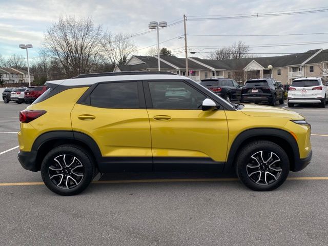 used 2025 Chevrolet TrailBlazer car, priced at $28,462