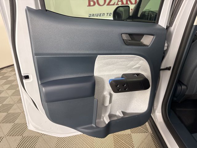 2025 Space White Metallic Ford Maverick XLT FWD Truck