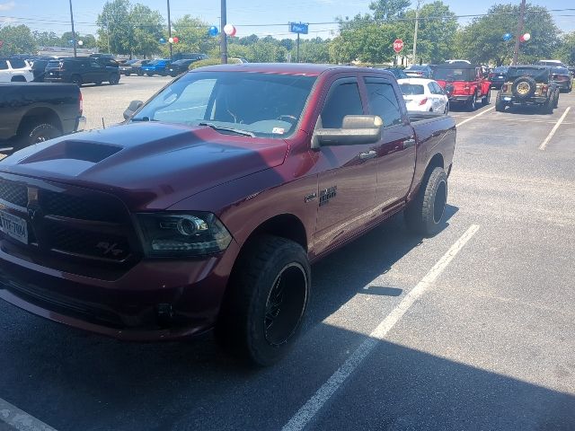 2019 Ram 1500 Classic Express Crew Cab 4x2 5'7" Box
