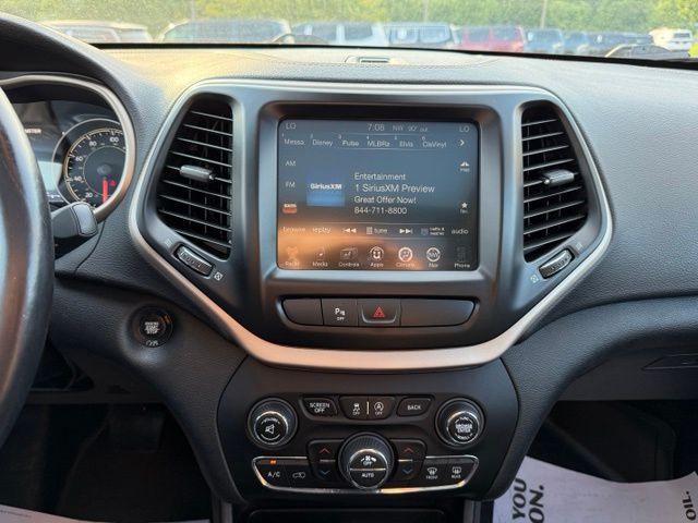 Used 2018 Jeep Cherokee SUV