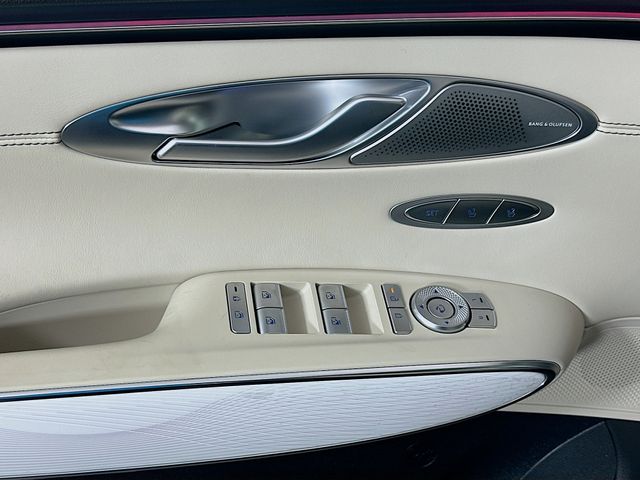 Thumbnail: 2026 Genesis GV70 - 20
