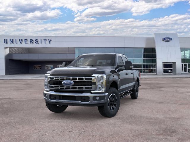 New 2026 Black Ford XLT image 3