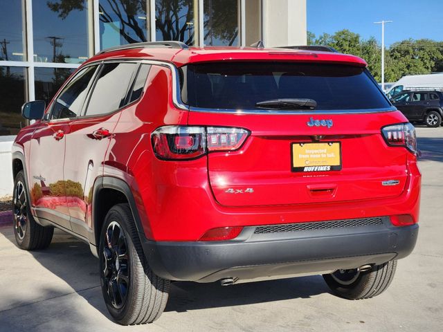 2023 Jeep Compass Latitude Lux 5