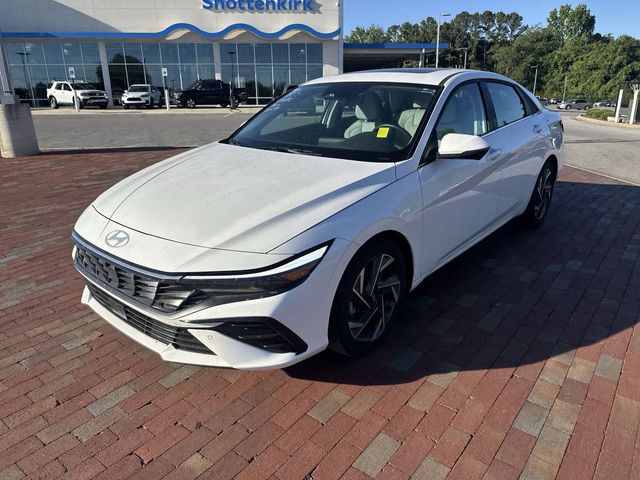 2024 Hyundai Elantra 2.0 Limited IVT's photo