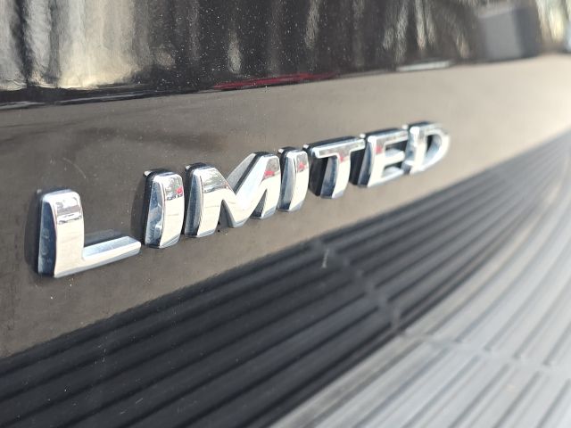 2021 Ford Expedition Limited:167621B