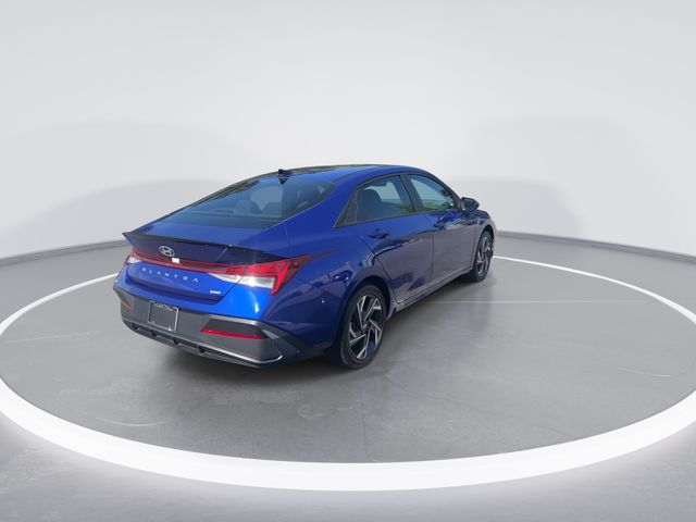 Used 2025 Blue Hyundai SEL Sport image 8