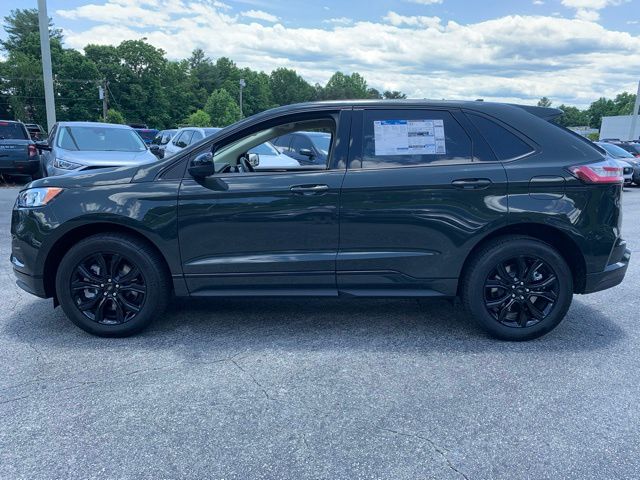 2024 Ford Edge SE 2