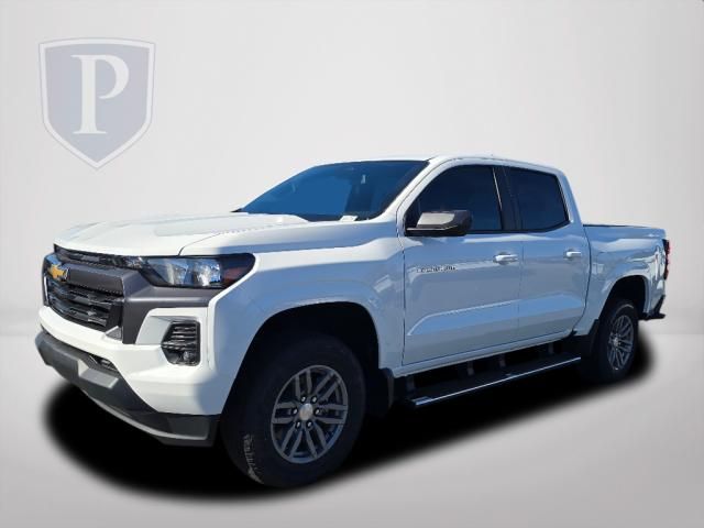 2024 Chevrolet Colorado LT 2