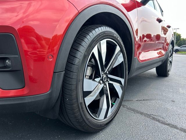 Used 2023 Volvo XC40 SUV