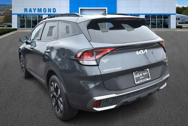 View vehicle photo 5