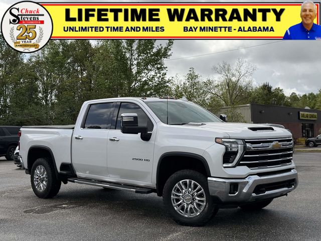 White (Iridescent Pearl Tricoat) 2024 Chevrolet Silverado 2500HD Pickup Truck Four-Wheel Drive Automatic