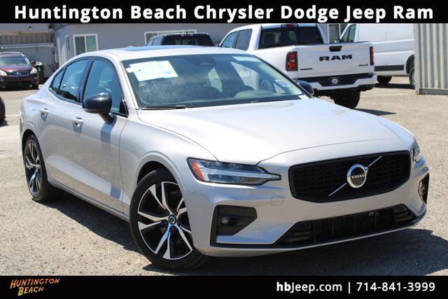 Silver 2024 Volvo S60 Sedan Front-Wheel Drive Automatic