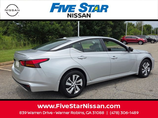 Used 2025 Nissan Altima Sedan