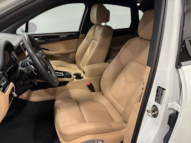 2025 Porsche Macan Base - Photo 12