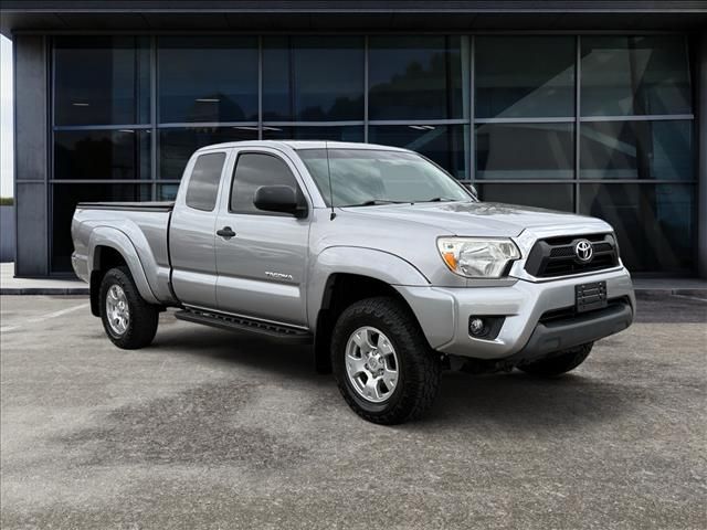 Silver Sky Metallic 2014 Toyota Tacoma Access Cab 4WD Pickup Truck Four-Wheel Drive 4-Speed Automatic