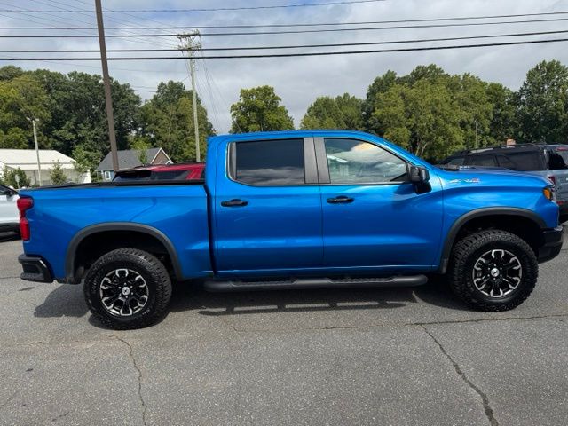 Used 2022 Blue Chevrolet ZR2 image 9